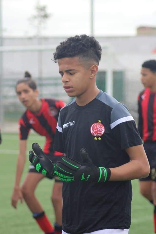 (قطاع الطرق) يعتدون على لاعب ودادي
