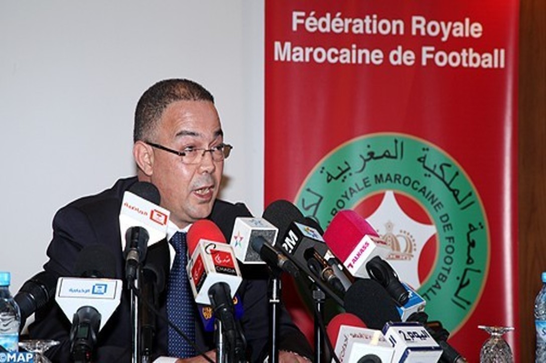 الجامعة الملكية لكرة القدم تعاقب فريقا الوداد والجيش الملكي